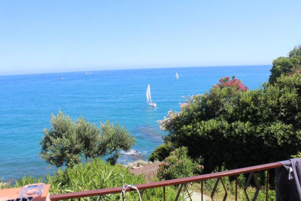 Conca Verde Appartamento Sul Mare Marina dʼMarina dʼAndora المظهر الخارجي الصورة