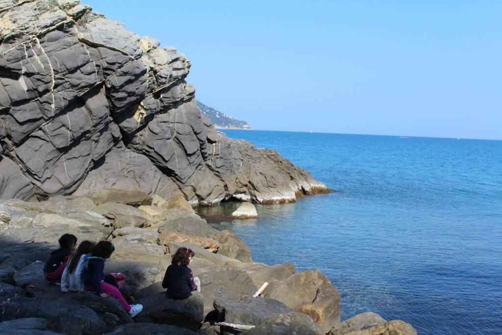 Conca Verde Appartamento Sul Mare Marina dʼMarina dʼAndora المظهر الخارجي الصورة